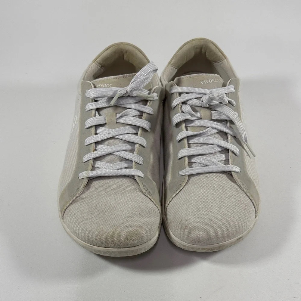 Vivo casual low-profile sneakers in light gray and white